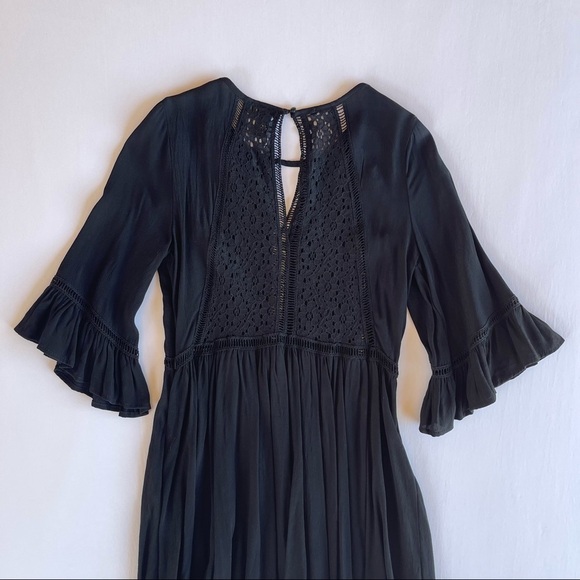 Forever 21 Black Lace Front and Back Panel  3/4 Flutter Sleeve - Picture 14 of 15